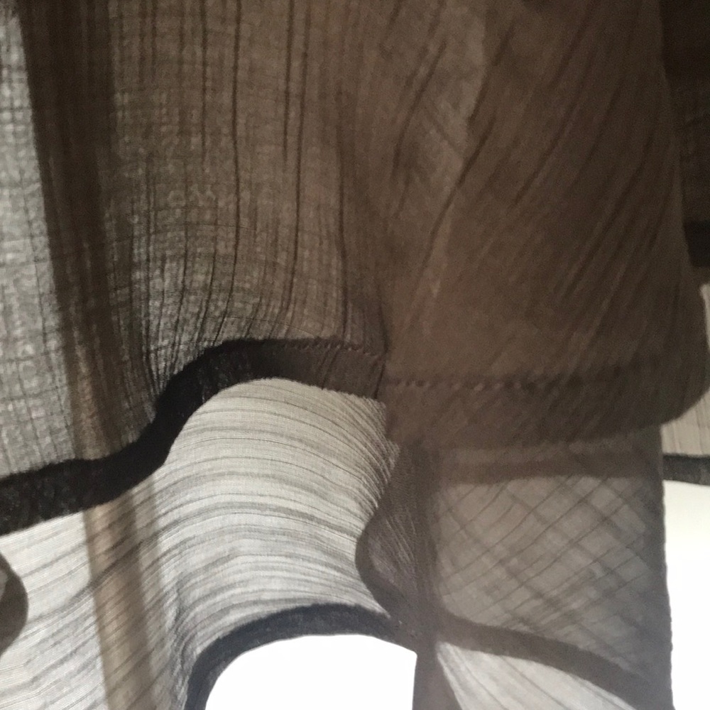 BROWN SILK DRESS. - Picture 4 of 8